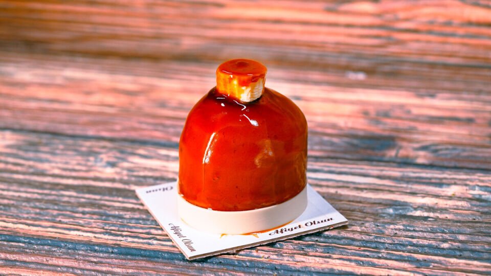 Çikolata Karamel Muzlu Yaş Pasta