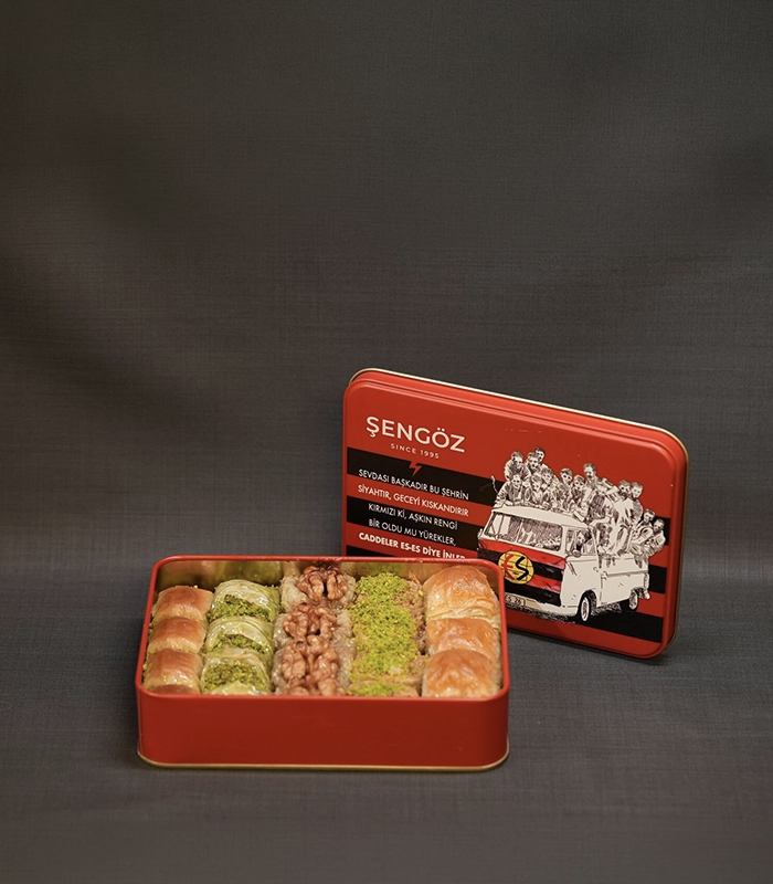 fistikli-cevizli-karisik-kucuk-kutu Fıstıklı - Cevizli Karışık Küçük Kutu - Görsel 1